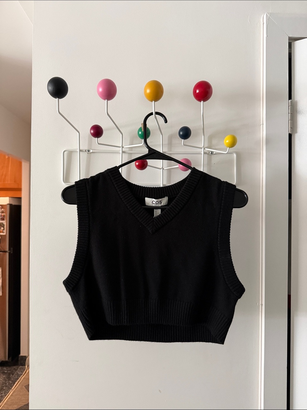 NWT COS Black V-Neck Cropped Knit Vest